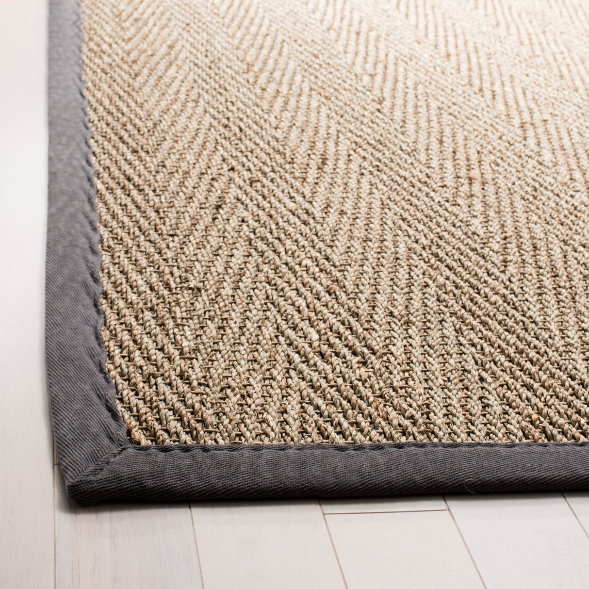 SAFAVIEH Natural Fiber Trilby Herringbone Seagrass Rug