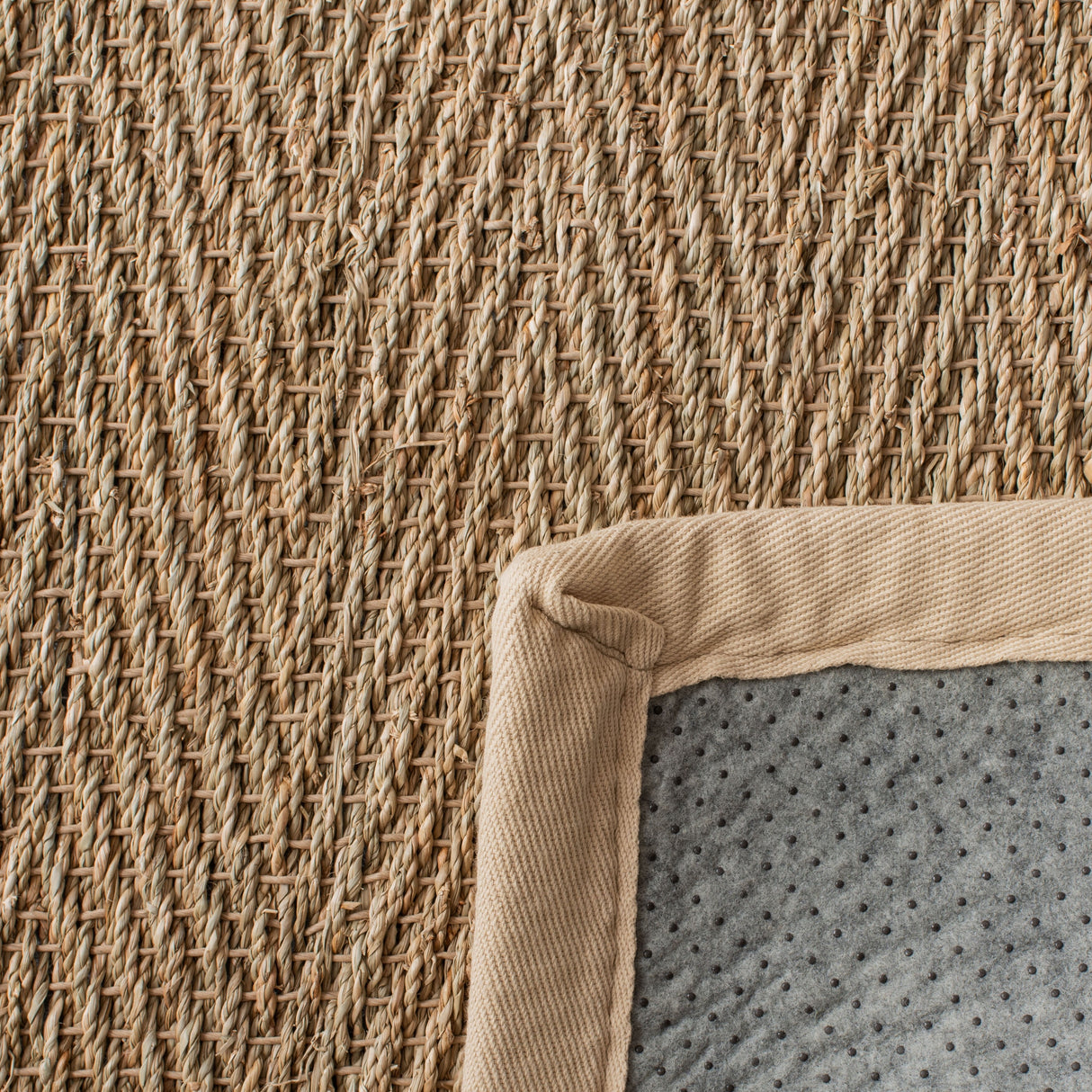 SAFAVIEH Natural Fiber Trilby Herringbone Seagrass Rug