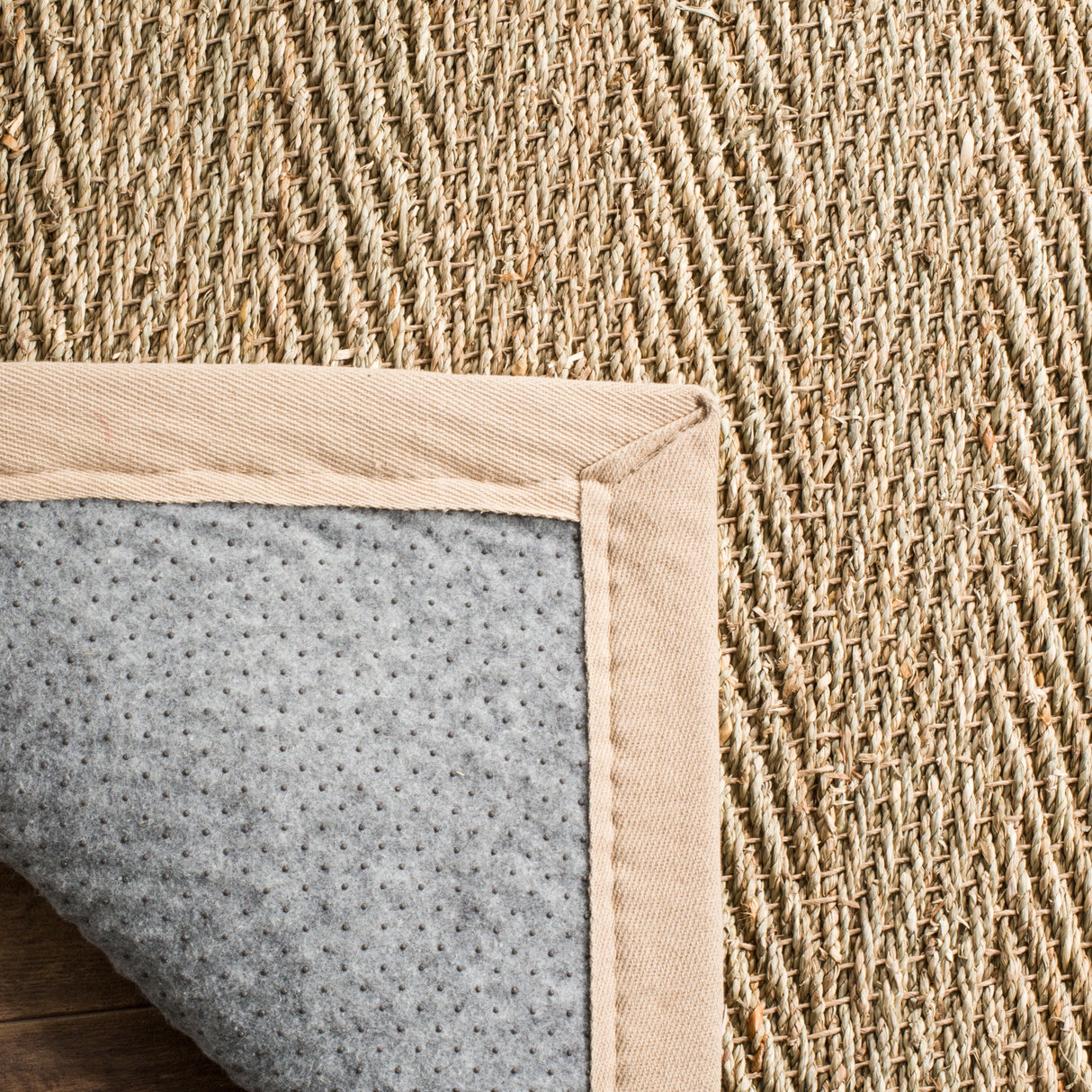 SAFAVIEH Natural Fiber Trilby Herringbone Seagrass Rug