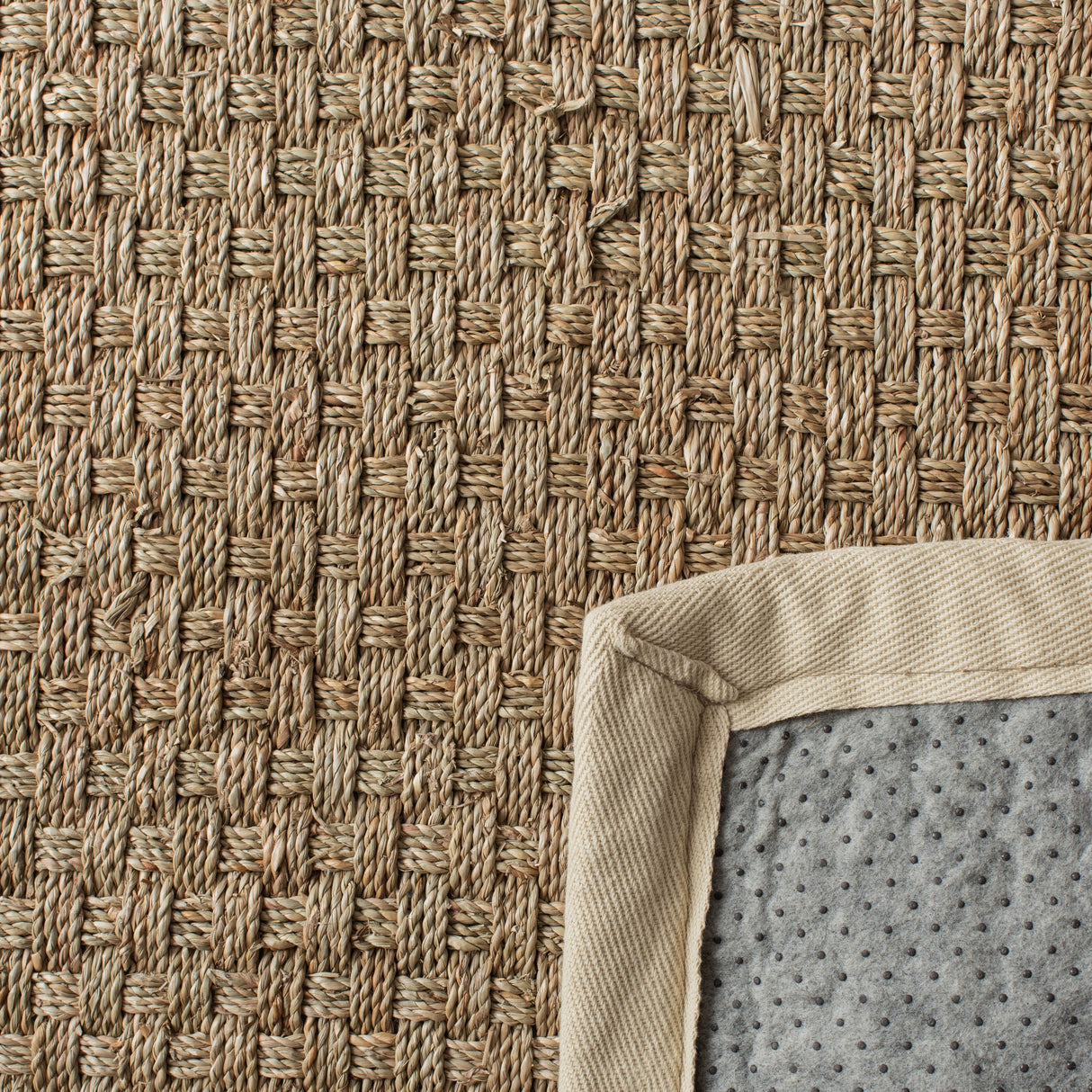 SAFAVIEH Natural Fiber Zymryd Basketweave Seagrass Rug