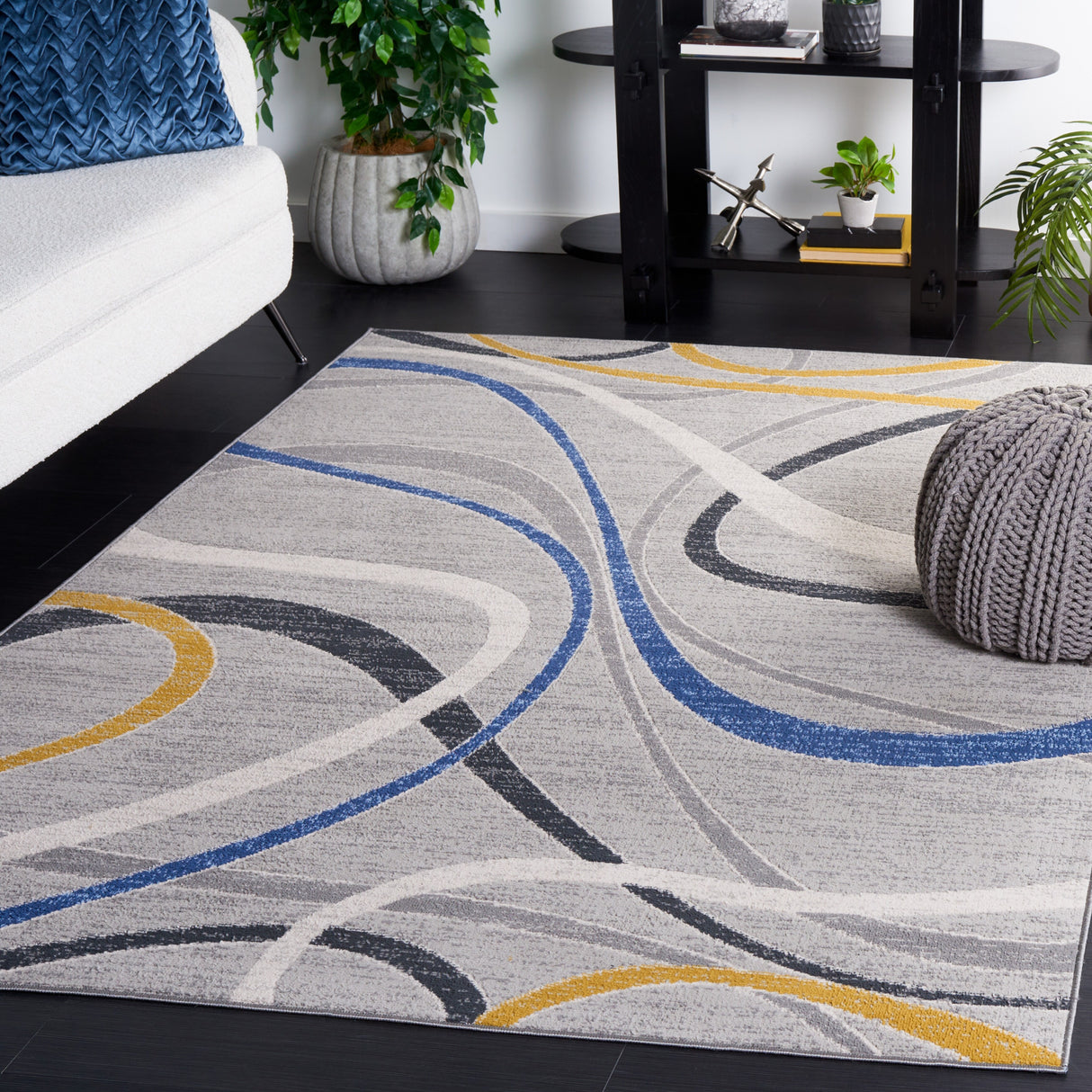 SAFAVIEH Odyssey Thekla Mid-Century Modern Rug