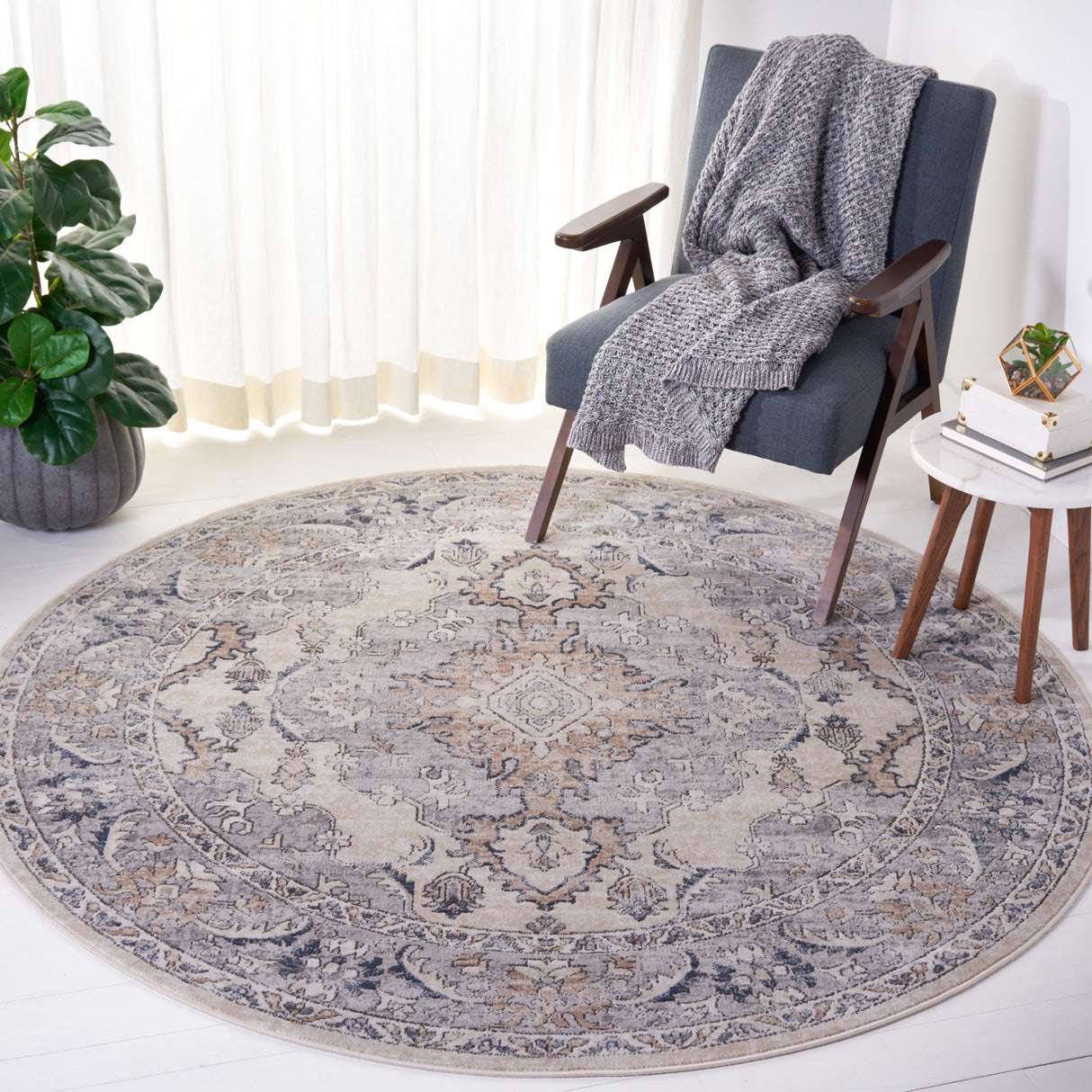 SAFAVIEH Oregon Oney Traditional Oriental Rug