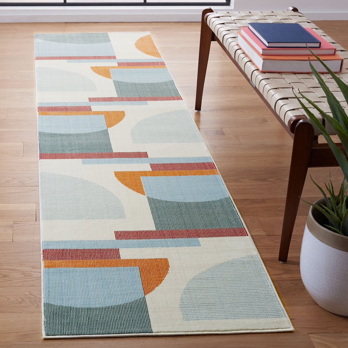 SAFAVIEH Orwell Goldia Mid-Century Modern Rug