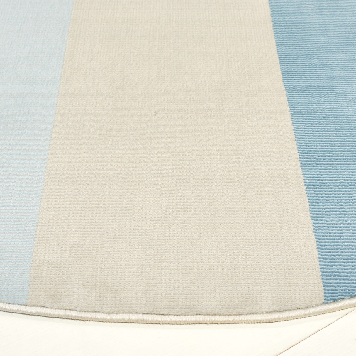 SAFAVIEH Orwell Katalin Modern Stripe Rug