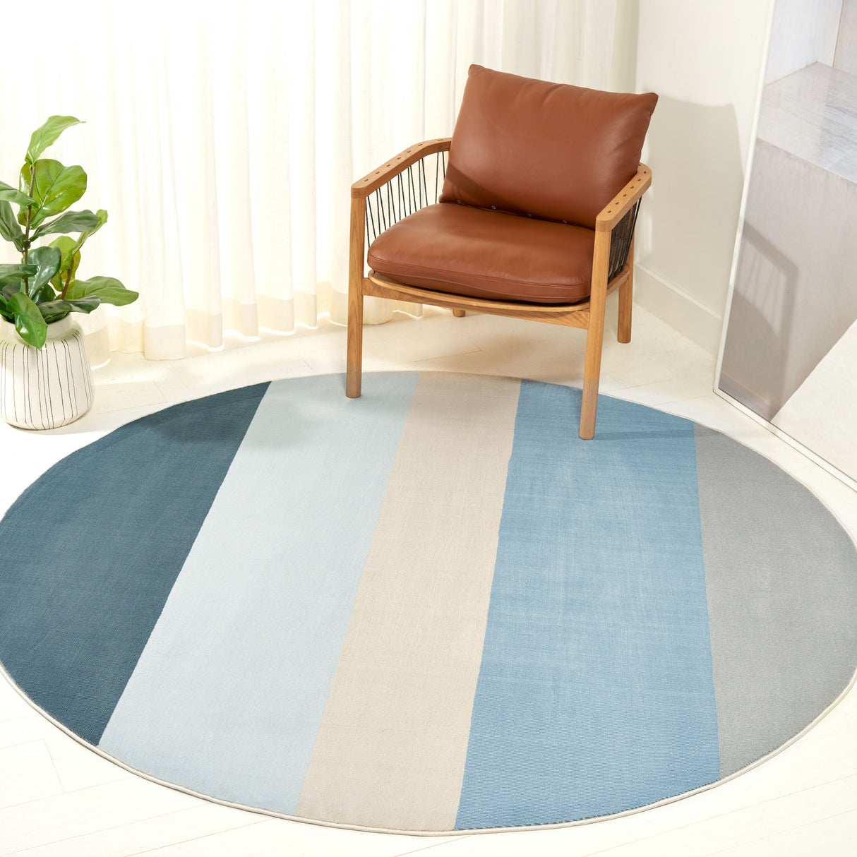 SAFAVIEH Orwell Katalin Modern Stripe Rug