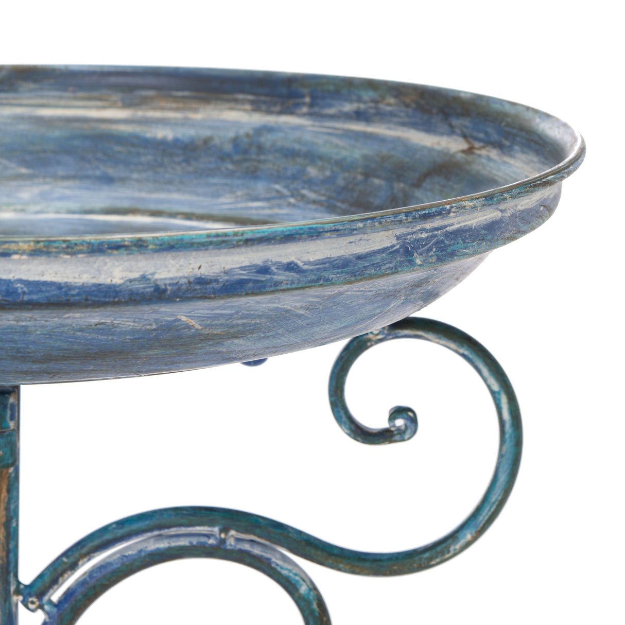 SAFAVIEH Outdoor Amya Victorian Scroll Iron Bird Bath - 16.5" W x 14.6" L x 29.1" H - 17Wx15Dx29H