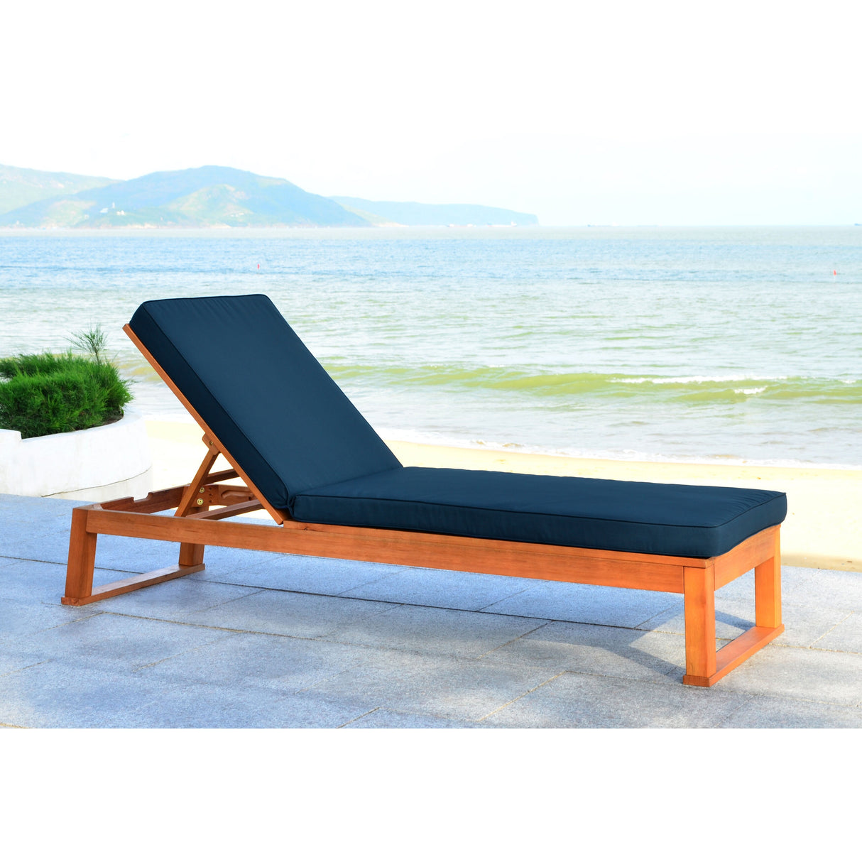 SAFAVIEH Outdoor Kaliyah Solid Wood Chaise Lounge Chair - 25Wx81Dx37H