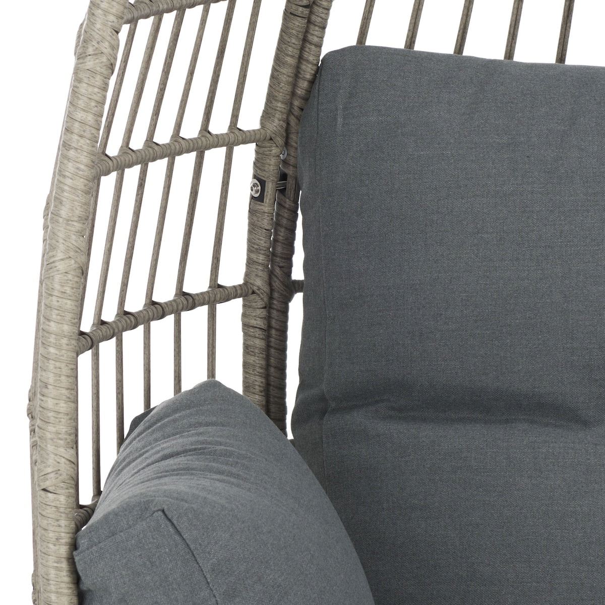 SAFAVIEH Outdoor Living Emmett Egg Chair - 40Wx35Dx60H