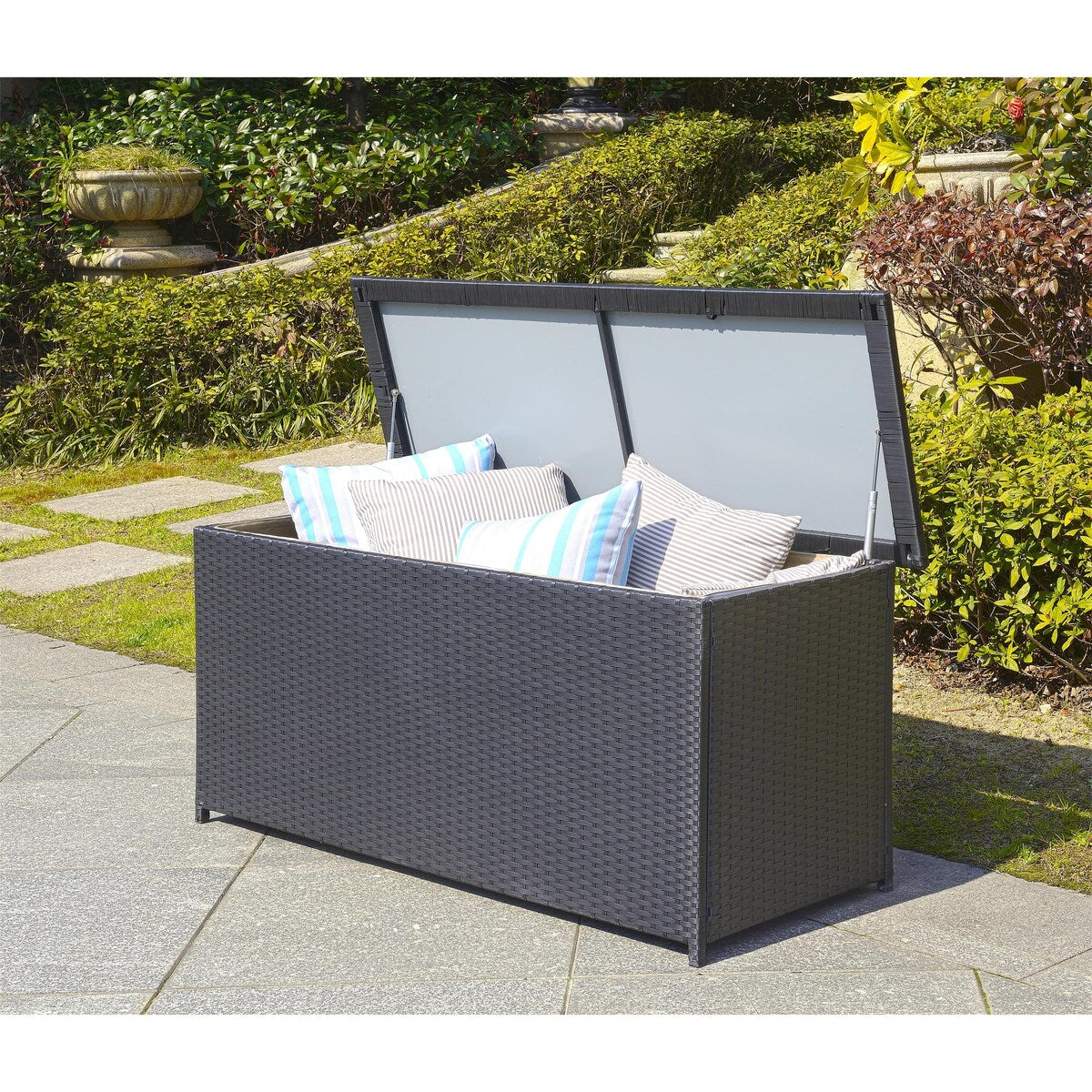 SAFAVIEH Outdoor Myla 53-inch 13 Gallon Black Storage Box - 53" x 20.5" x 25" - 53Wx21Dx25H