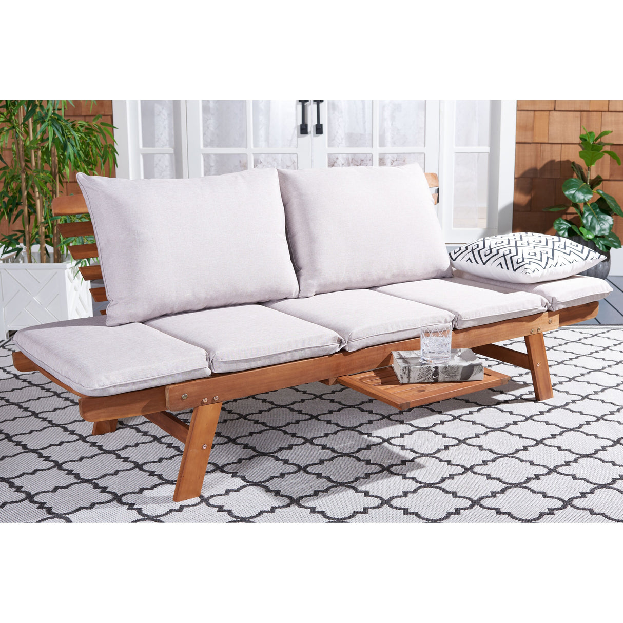 SAFAVIEH Outdoor Shreya Outdoor Daybed - 74W x 30D x 29H