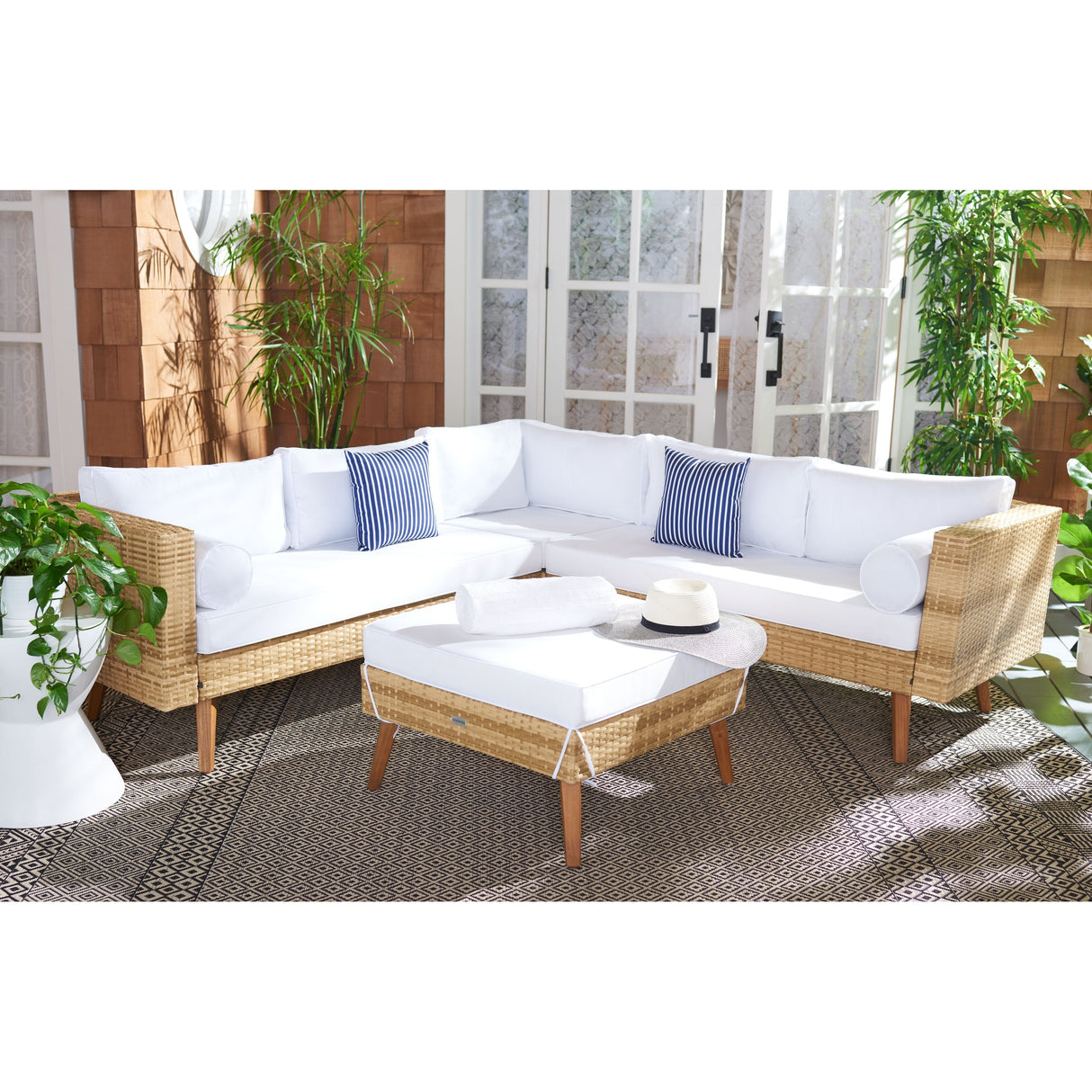 SAFAVIEH Outdoor Ulyana Outdoor Sectional Set - 54W x 26D x 28H