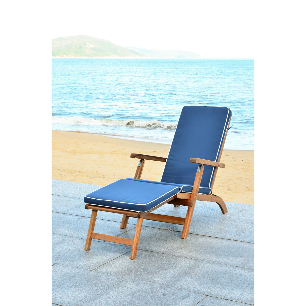 SAFAVIEH Outdoor Ximena Lounge Chair - 22W x 36D x 56H