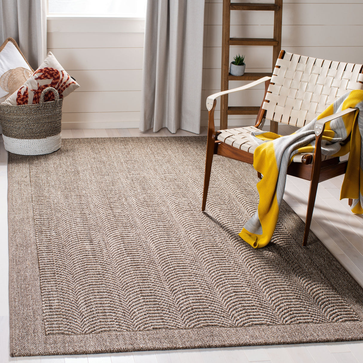 SAFAVIEH Palm Beach Maxine Sisal Area Rug