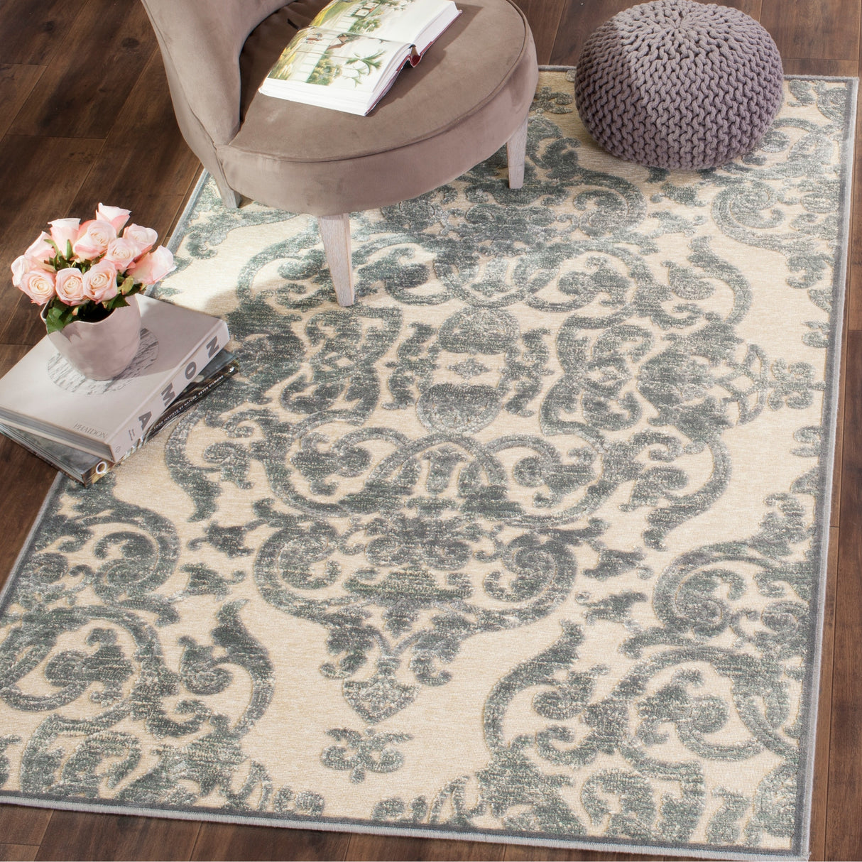 SAFAVIEH Paradise Agnela Modern Viscose Rug