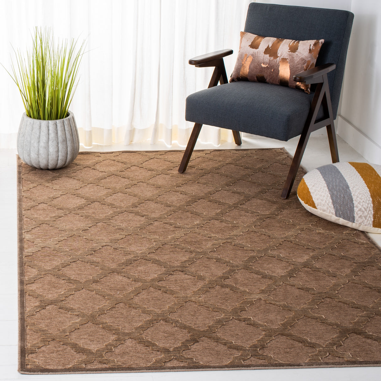 SAFAVIEH Paradise Hannelotte Modern Viscose Rug