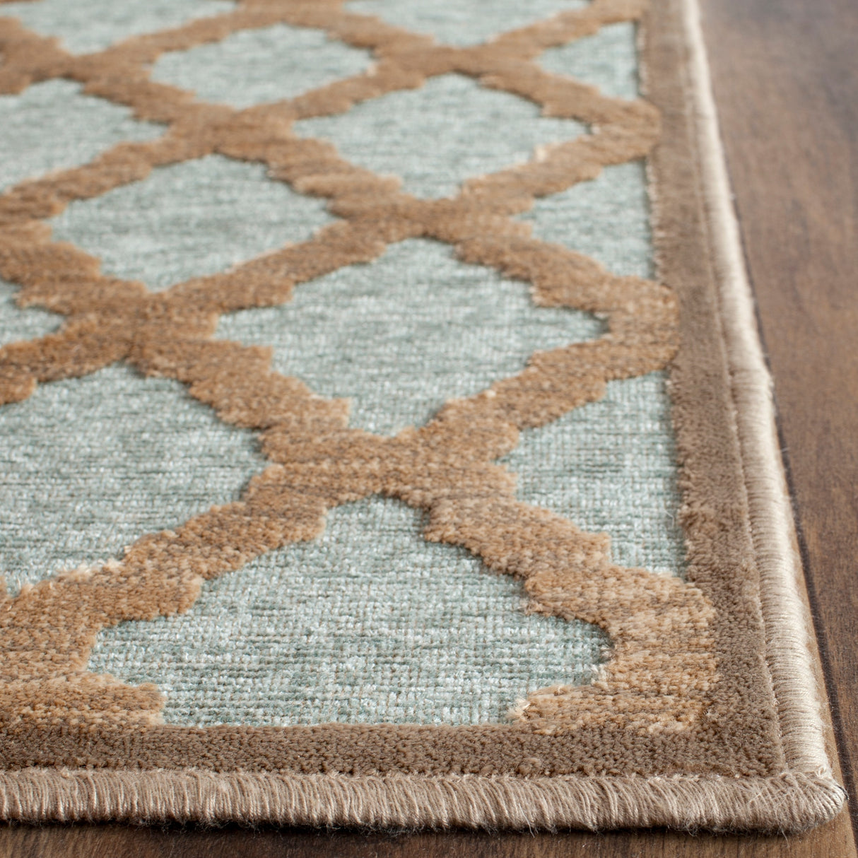 SAFAVIEH Paradise Hannelotte Modern Viscose Rug