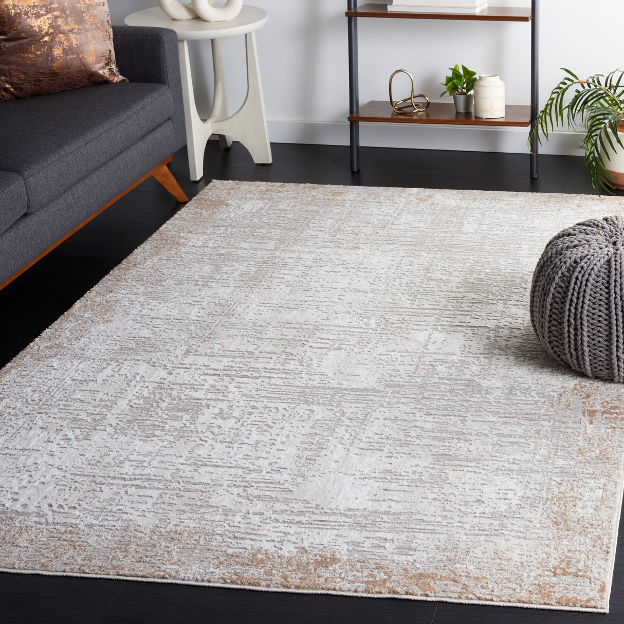 SAFAVIEH Parker Cilla Glam Abstract Rug