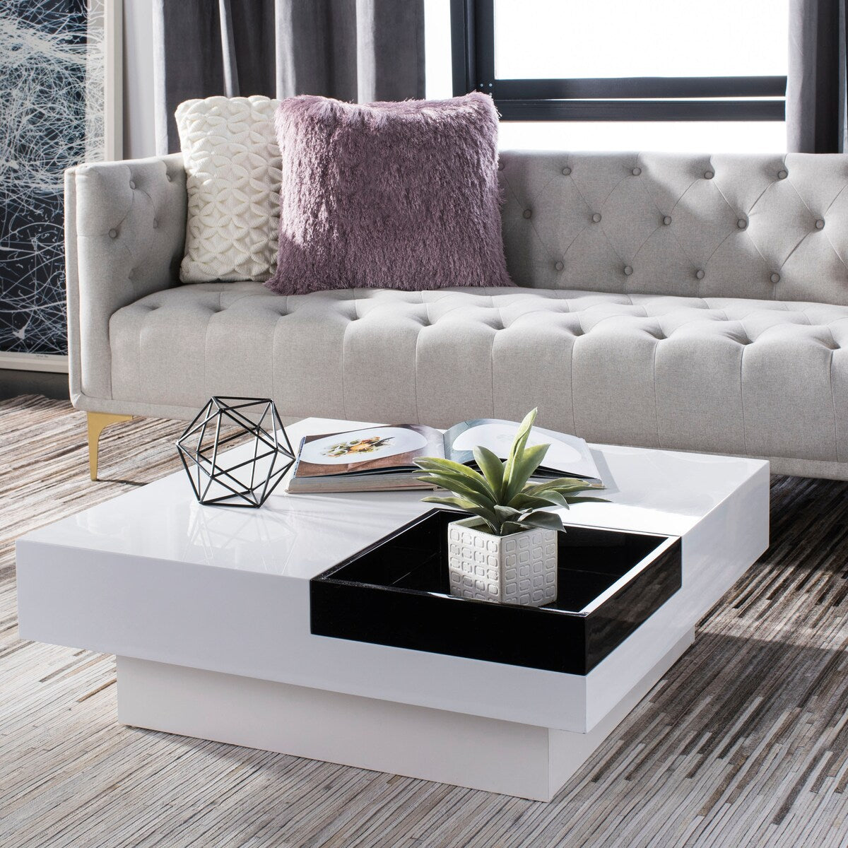 SAFAVIEH Phylis White/ Black Coffee Table - 35.4" x 35.4" x 11.8" - 35Wx35Dx12H