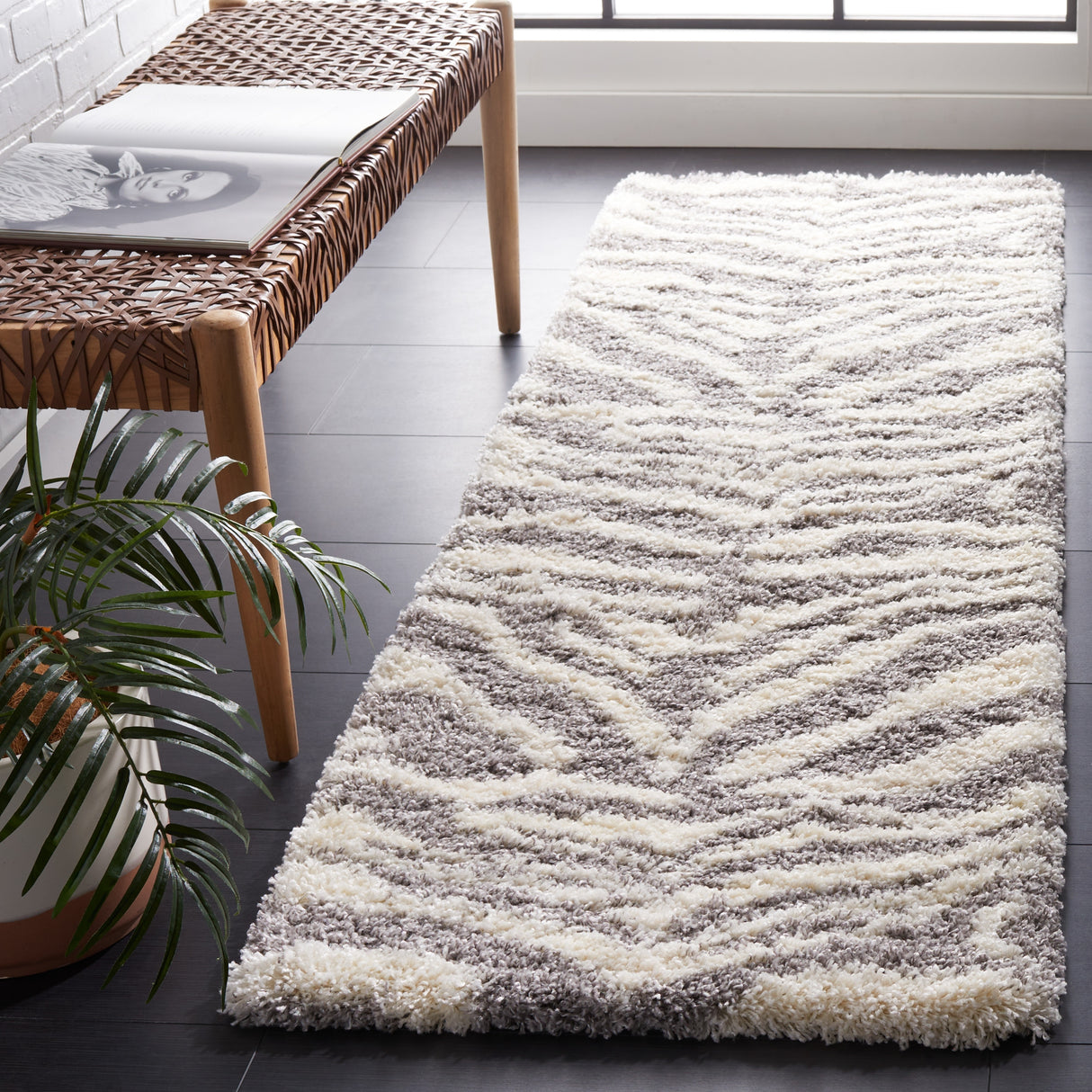 SAFAVIEH Portofino Shag Sjouk 2-inch Thick Rug