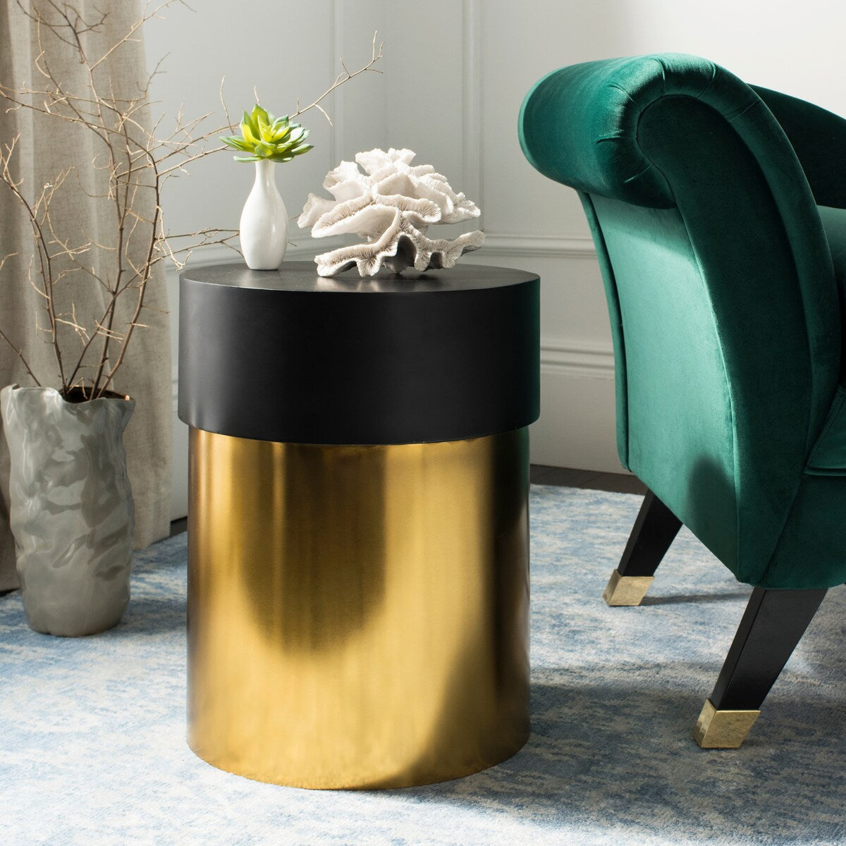 SAFAVIEH Preeti Black/ Gold Round Side Table - 16" x 16" x 20" - 16Wx16Dx20H