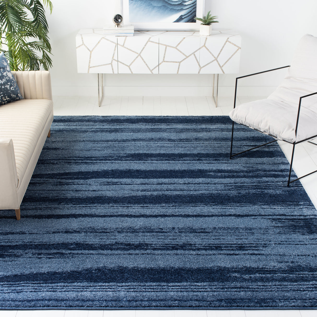 SAFAVIEH Retro Christiana Modern Abstract Distressed Rug