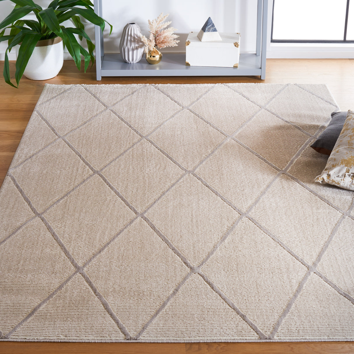 SAFAVIEH Revive Aura Trellis Rug