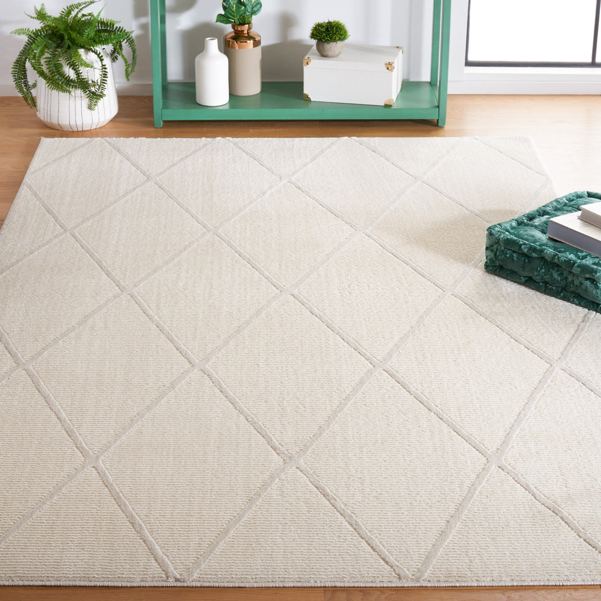 SAFAVIEH Revive Aura Trellis Rug