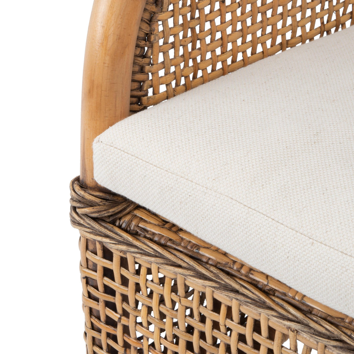 SAFAVIEH Rosalia Coastal Rattan Accent Chair with Cushion - 23.4" W x 24.8" L x 32.7" H - 23Wx25Dx33H