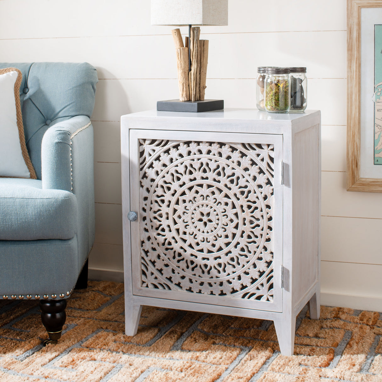 SAFAVIEH Shyann Single-Door Carved Nightstand