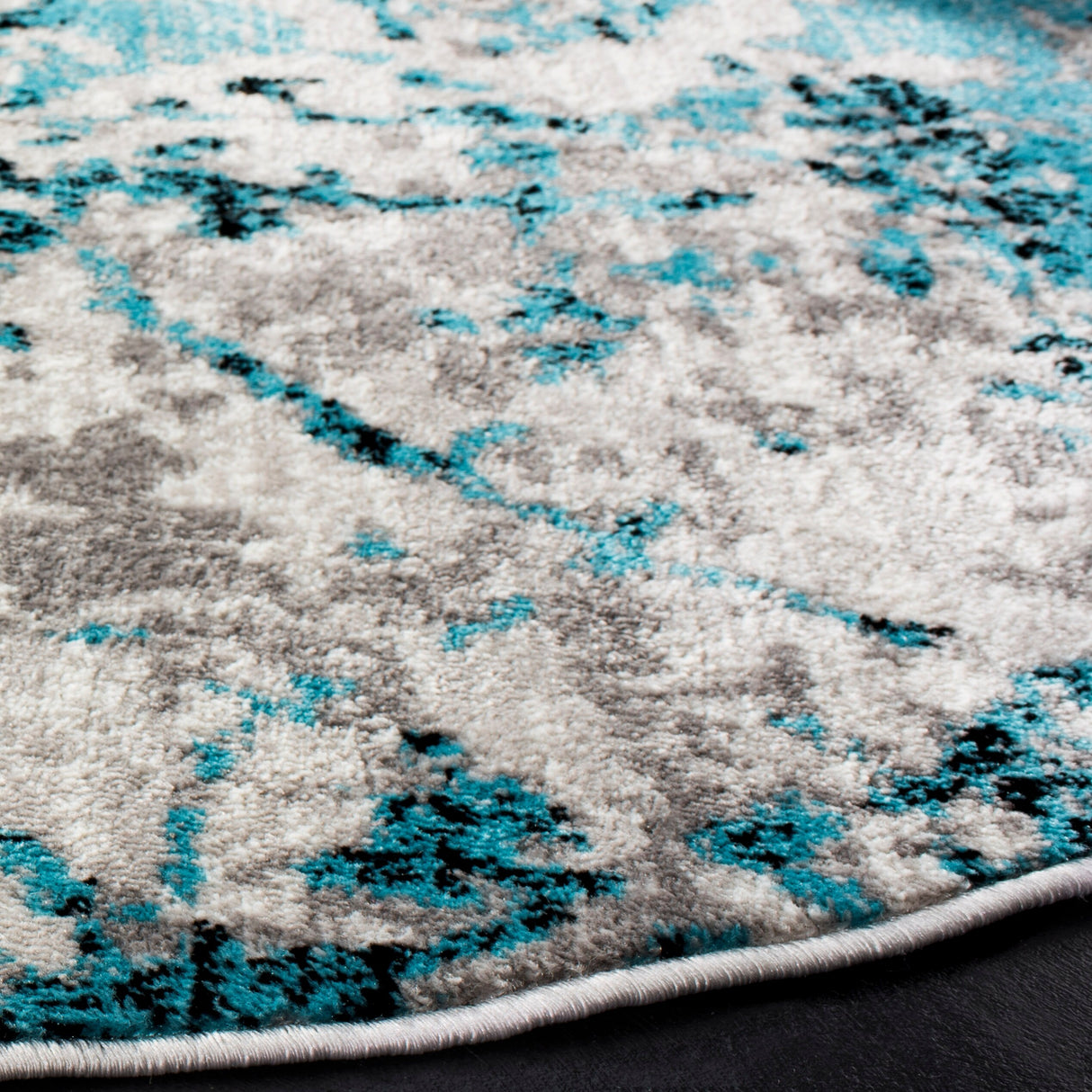 SAFAVIEH Skyler Leitha Modern Rug