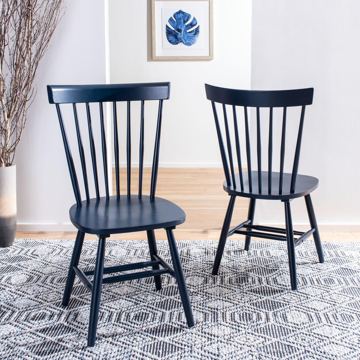 SAFAVIEH Suhair Spindle Farmhouse Dining Chair (Set of 2) - 20.5" x 21" x 36" - 21Wx21Dx36H