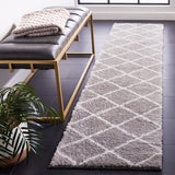 SAFAVIEH Tahoe Shag Emilia Trellis 1.2-inch Thick Rug