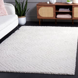 SAFAVIEH Tahoe Shag Lisjana Geometric 1.2-inch Thick Rug