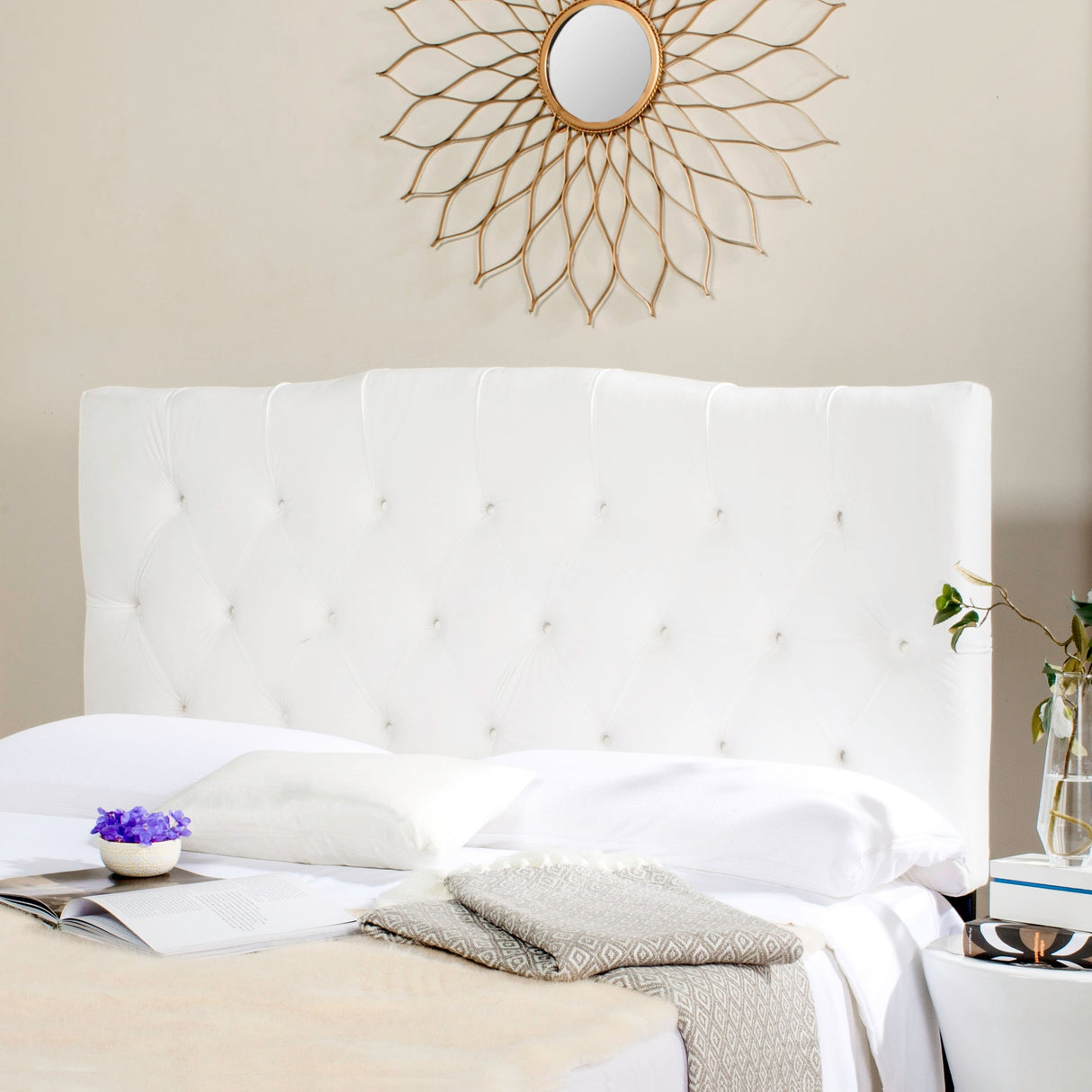 SAFAVIEH Tai Upholstered Tufted Headboard