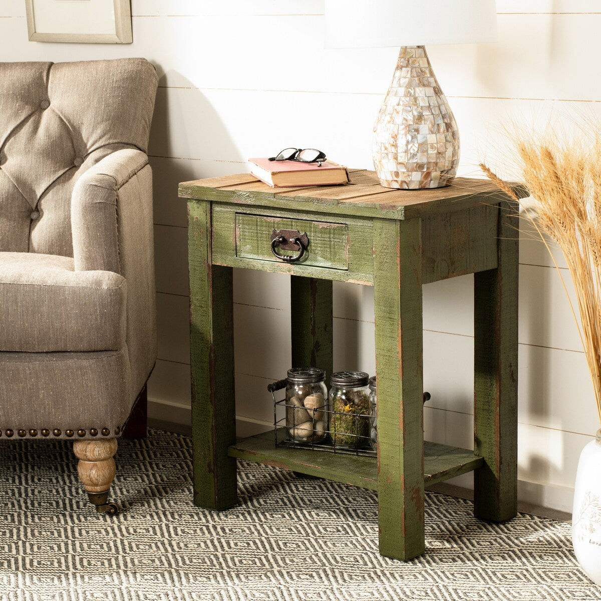 SAFAVIEH Tilda Antique Green Accent Table - 21" x 14.1" x 24.2" - 21Wx14Dx24H