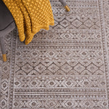 SAFAVIEH Toscana Amber Geometric Rug