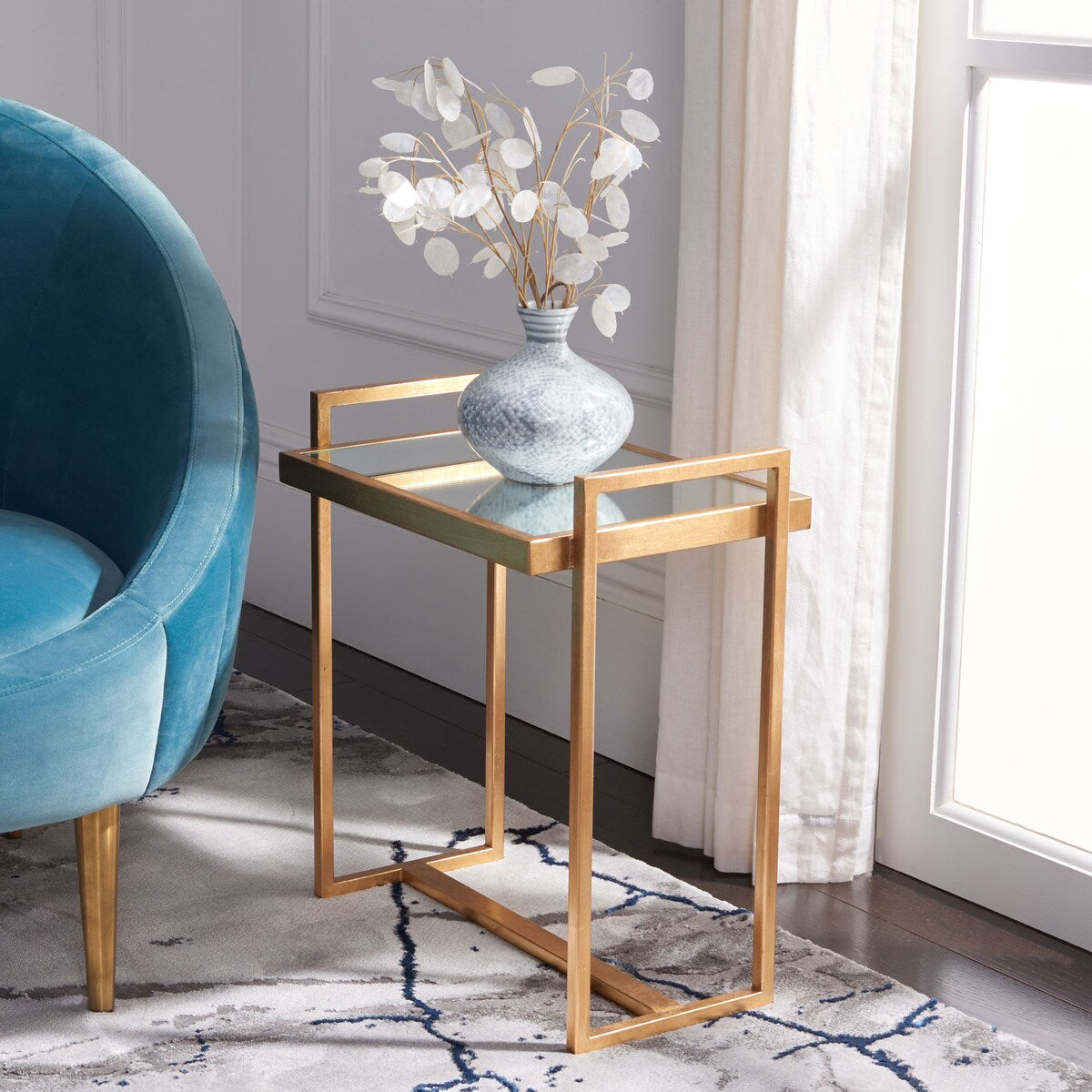 SAFAVIEH Treasures Romona Gold/ Mirror Top Accent Table - 17.2" x 12" x 20" - 17Wx12Dx20H