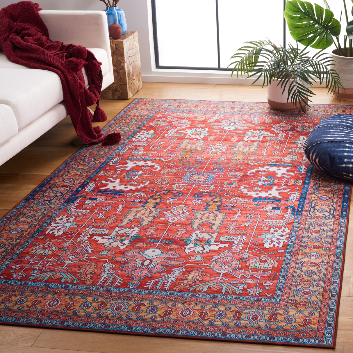 SAFAVIEH Tucson Annaig Transitional Machine Washable Rug