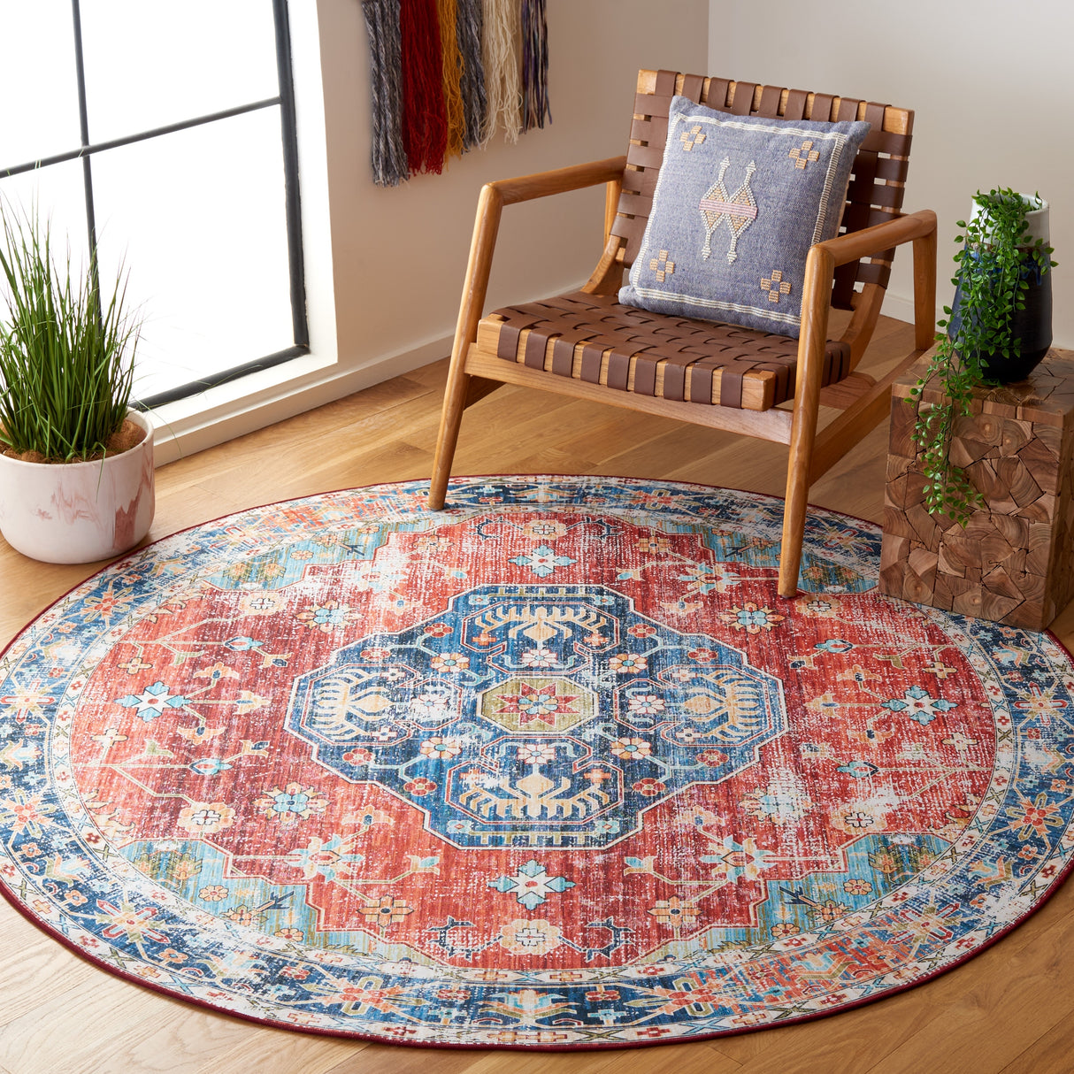 SAFAVIEH Tucson Hlin Transitional Machine Washable Rug