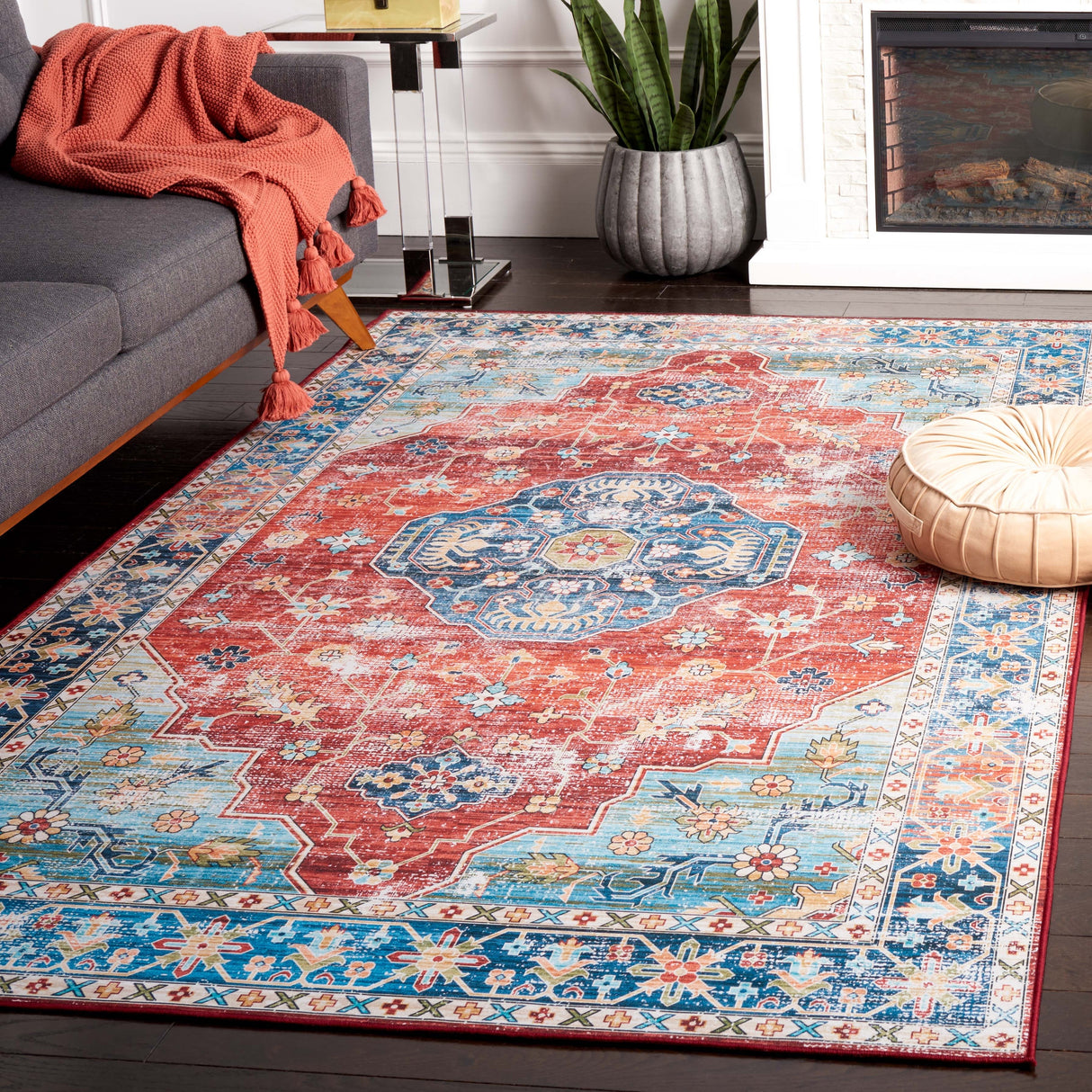 SAFAVIEH Tucson Hlin Transitional Machine Washable Rug