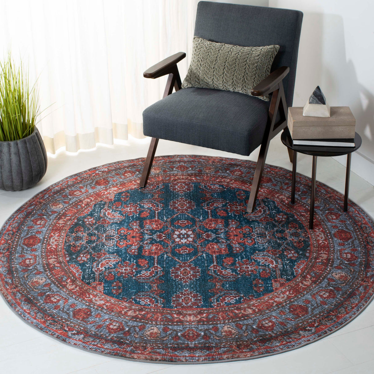 SAFAVIEH Tucson Machine Washable Slip Resistant Elmira Oriental Rug