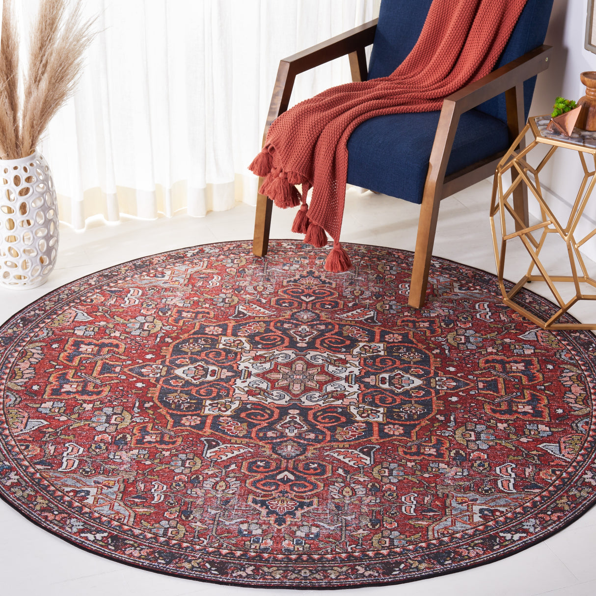 SAFAVIEH Tucson Machine Washable Slip Resistant Rachael Oriental Rug