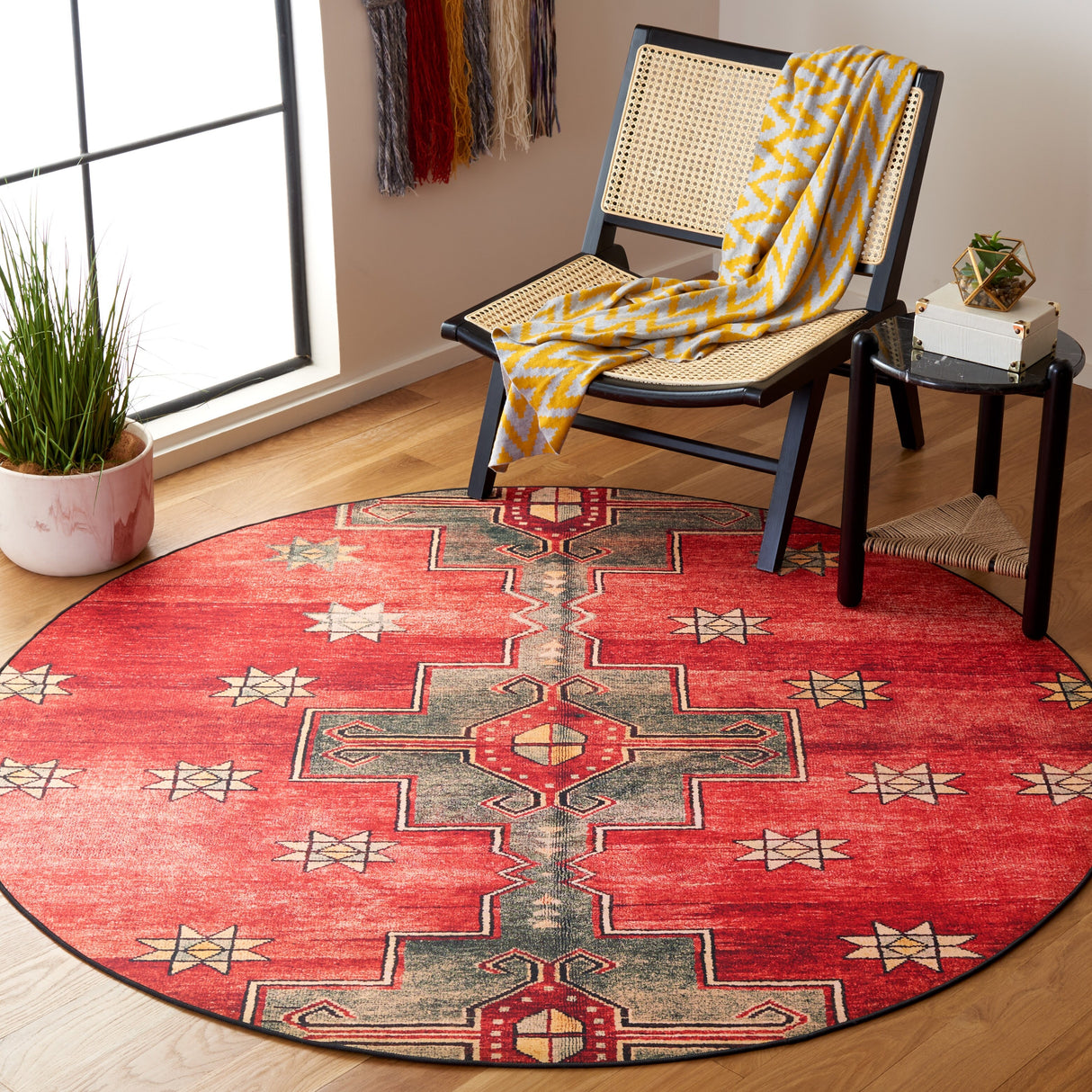 SAFAVIEH Tucson Nermira Transitional Machine Washable Rug