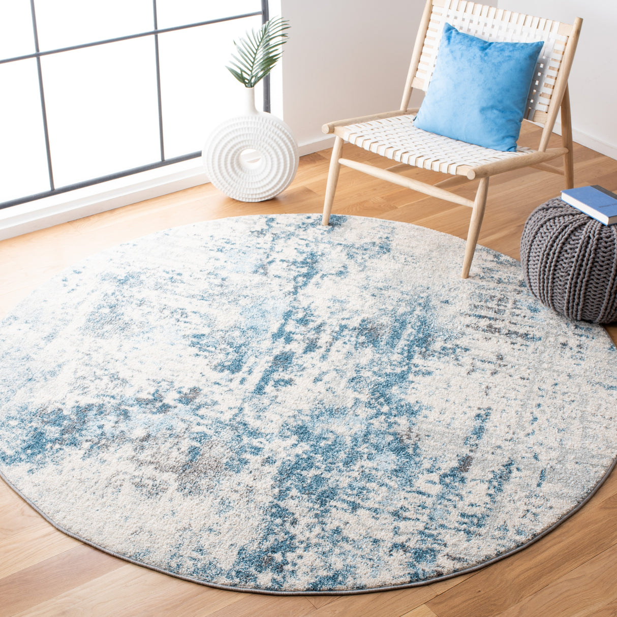 SAFAVIEH Tulum Emmaline Modern Abstract Rug