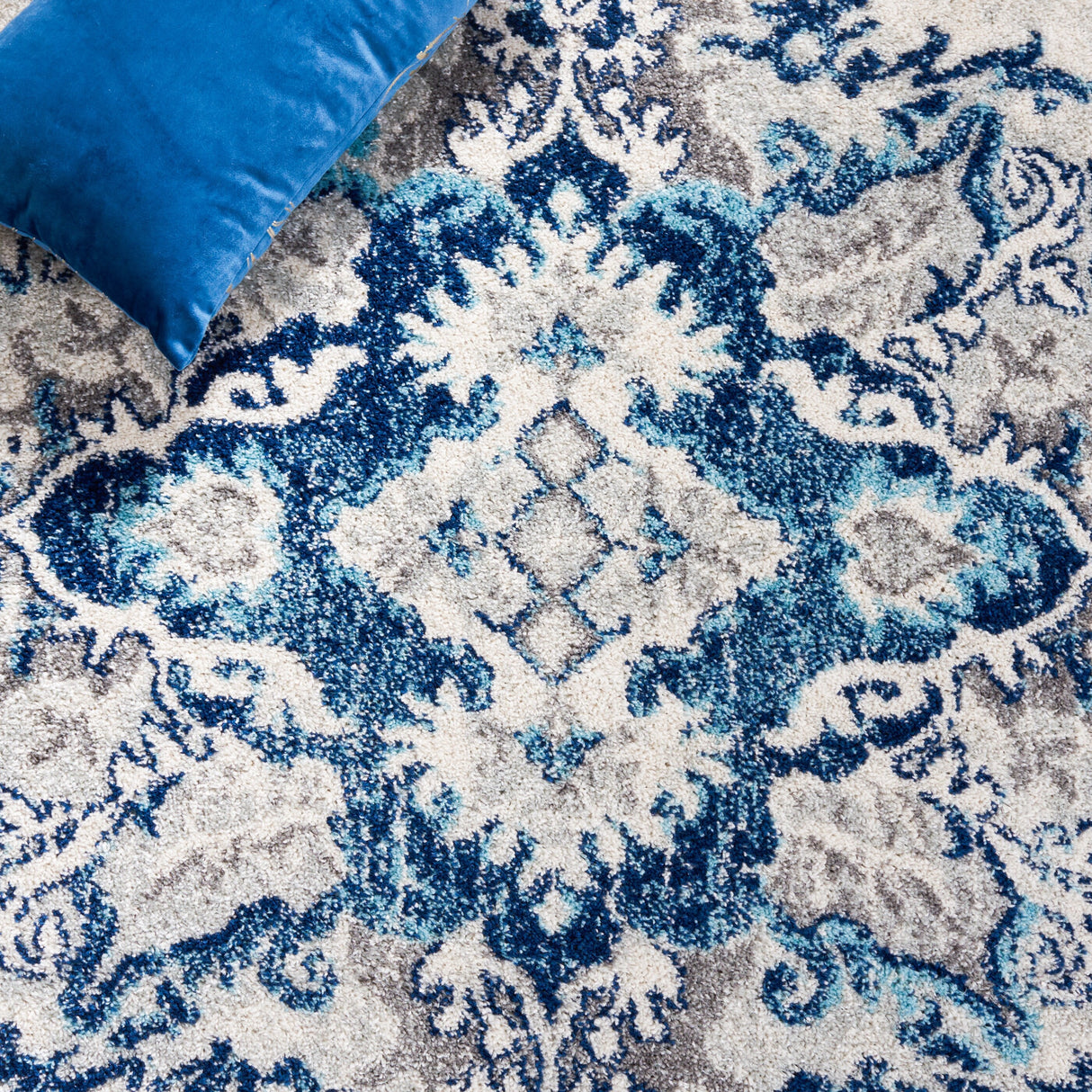 SAFAVIEH Tulum Luissa Bohemian & Eclectic Rug