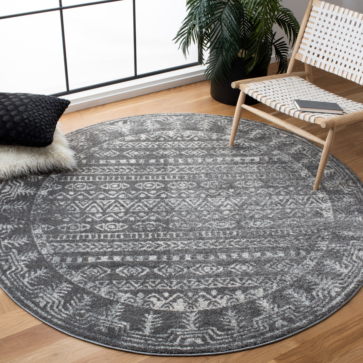 SAFAVIEH Tulum Luna Moroccan Boho Rug