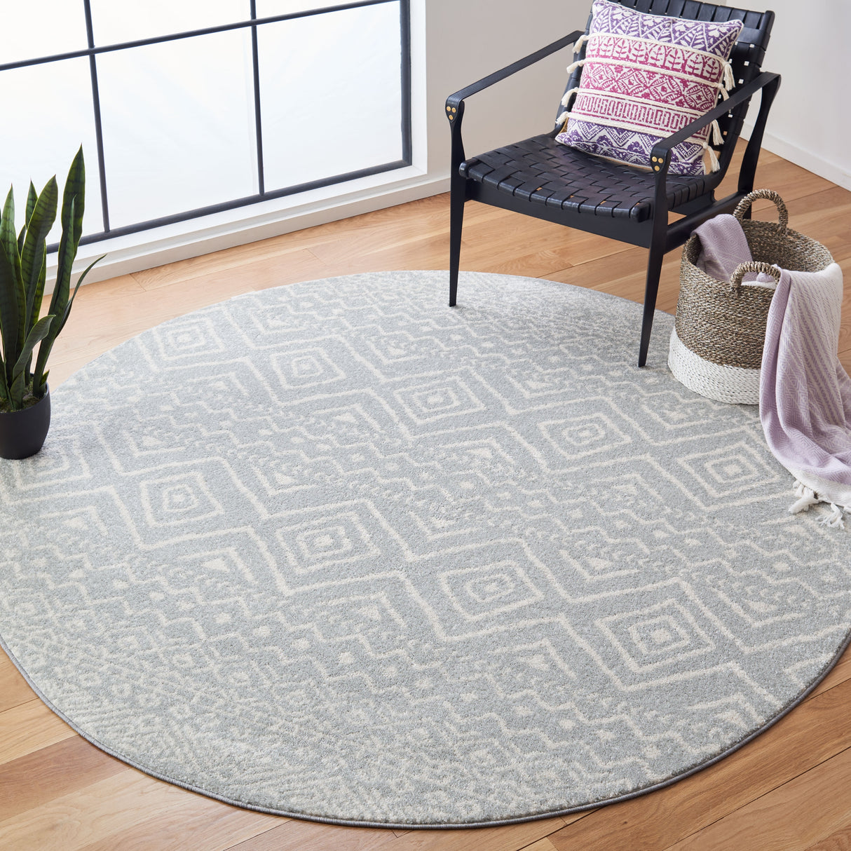 SAFAVIEH Tulum Vassilia Moroccan Boho Distressed Rug