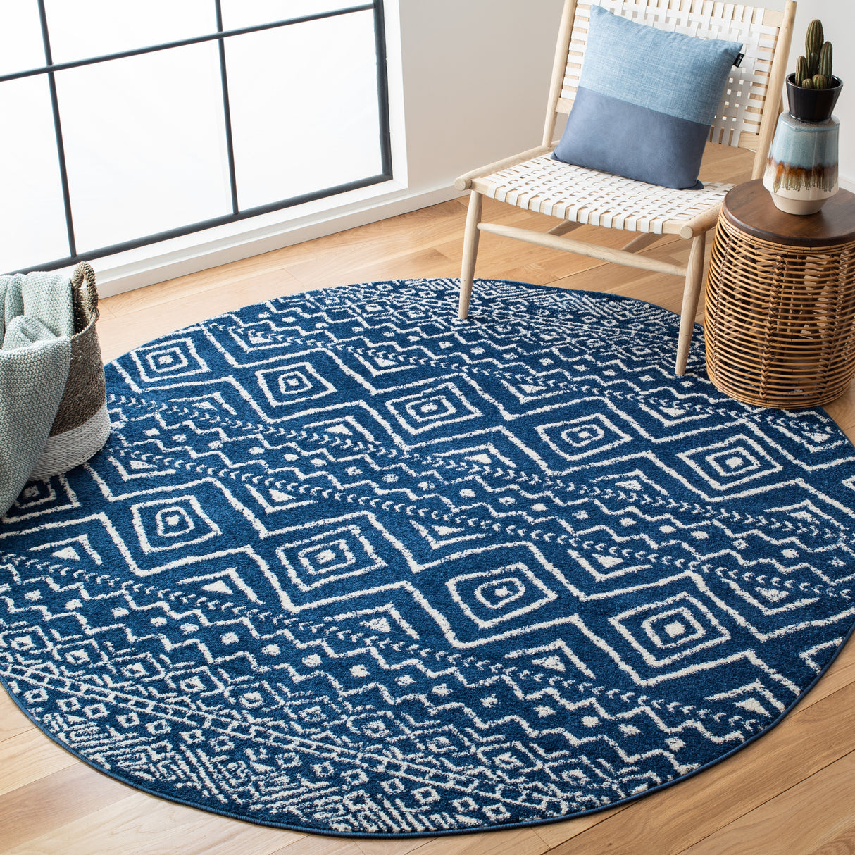 SAFAVIEH Tulum Vassilia Moroccan Boho Distressed Rug