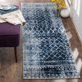 SAFAVIEH Tunisia Giacinta Southwestern Rug