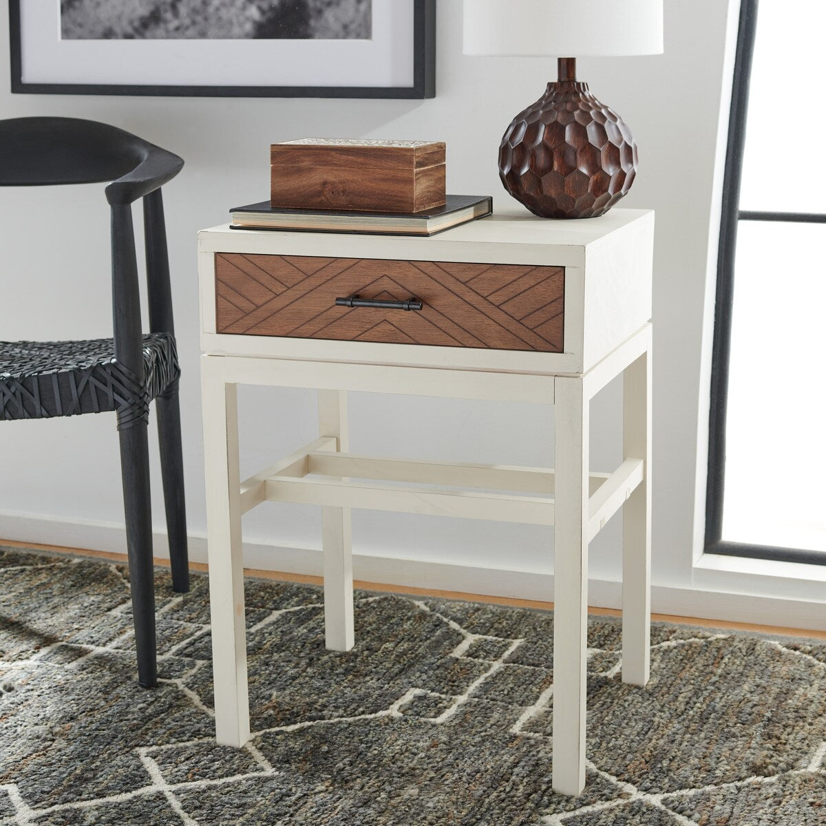 SAFAVIEH Ueli 1-Drawer Accent Table - 19" W x 15.8" L x 26" H - 19Wx16Dx26H